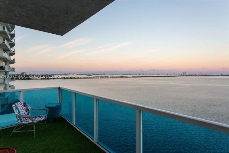 2 bedroom Condominium at 700 NE 25th St 1003, Star Lofts On The Bay Con, Miami — photo 2