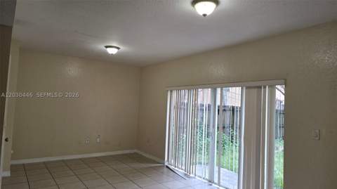 671 SW 10th St, Florida City FL - photo 6 of 19