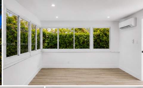 1905 Alamanda Dr, North Miami FL - photo 12 of 19