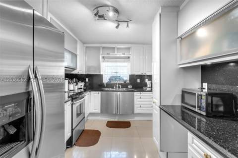 1320 SW 84th Ave, Miami FL - photo 14 of 44