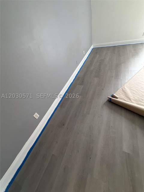 3301 N Country Club Dr 407, Aventura FL - photo 8 of 9