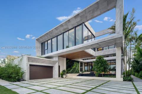 360 S Hibiscus Drive, Miami Beach FL - photo 6 of 93