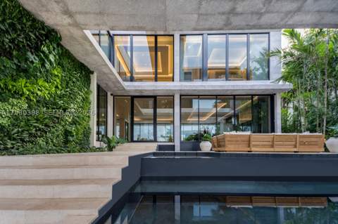 360 S Hibiscus Drive, Miami Beach FL - photo 8 of 93
