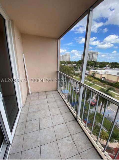 1251 NE 108th St 409, Miami FL - photo 12 of 14