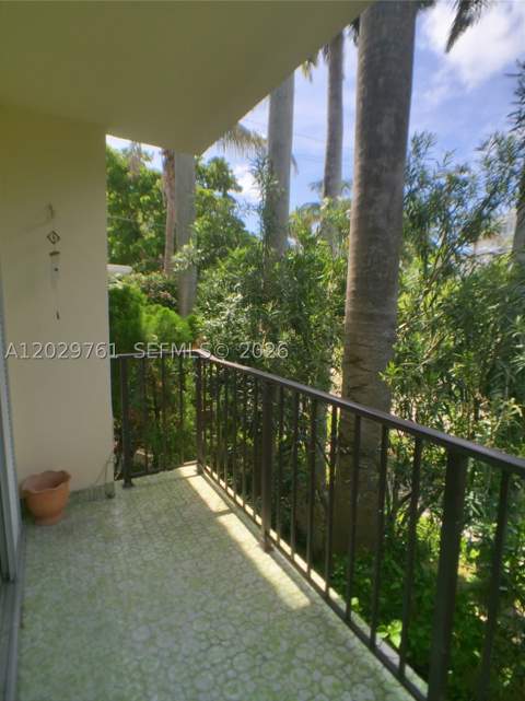1821 Jefferson Ave 205, Miami Beach FL - photo 9 of 24
