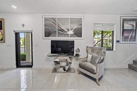 8321 Central Park Boulevard, Doral FL - photo 18 of 81