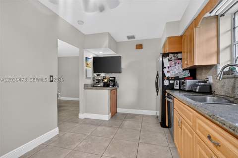 18240 NE 8th Ave, North Miami Beach FL - photo 13 of 66