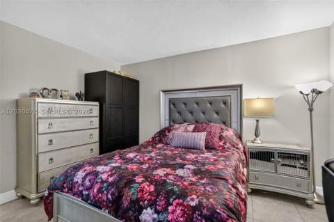 18240 NE 8th Ave, North Miami Beach FL - photo 24 of 66