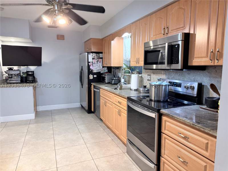 3 bedroom SingleFamilyResidence at 18240 NE 8th Ave, Pickwick Lake Ests Sec 2, North Miami Beach — photo 5