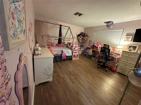 18240 NE 8th Ave, North Miami Beach FL - photo 7 of 66
