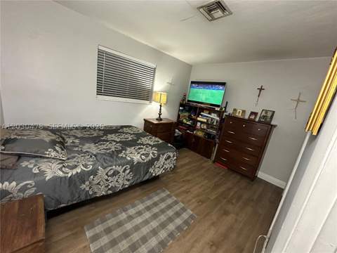 18240 NE 8th Ave, North Miami Beach FL - photo 9 of 66