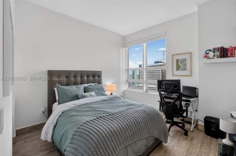 950 Brickell Bay Dr 4504, Miami FL - photo 10 of 28