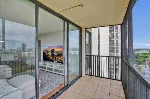 20379 W Country Club Dr 1440, Aventura FL - photo 24 of 36