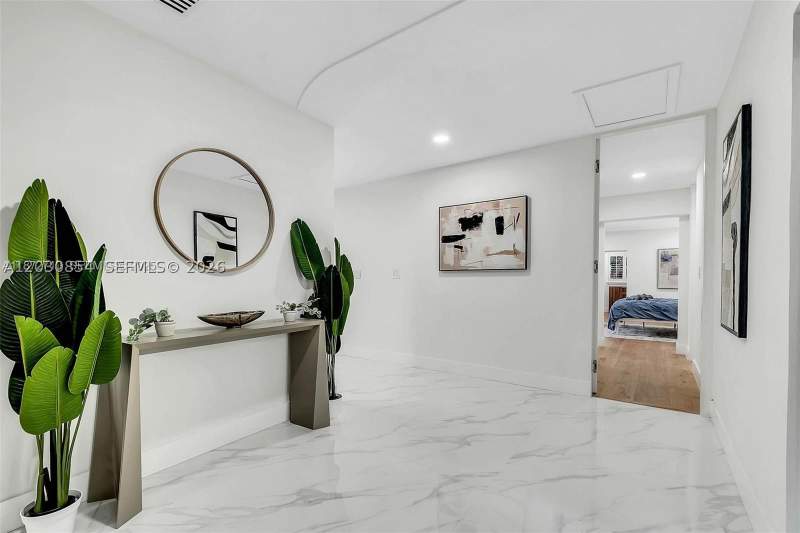 5 bedroom SingleFamilyResidence at 6565 SW 134th Dr, Devonwood, Pinecrest — photo 5
