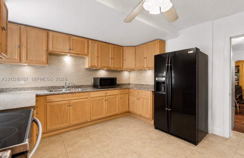 5 bedroom SingleFamilyResidence at 3315 NW 11th Ave, Bruce Terrace, Miami — photo 4