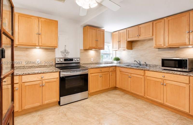 5 bedroom SingleFamilyResidence at 3315 NW 11th Ave, Bruce Terrace, Miami — photo 5