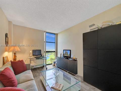20281 E Country Club Dr 1609, Aventura FL - photo 12 of 14