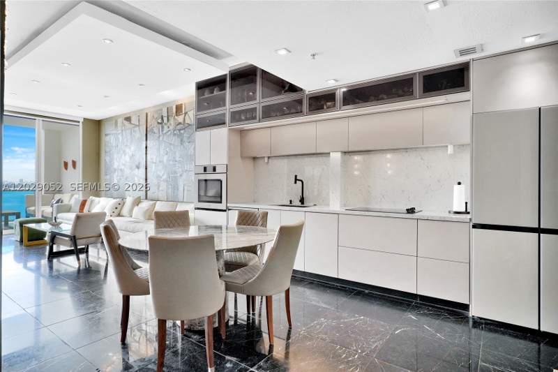 1 bedroom Condominium at 725 NE 22nd St 11E, New Wave Condo, Miami — photo 4