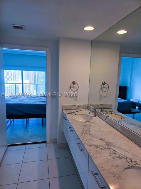 500 Brickell Ave 3105, Miami FL - photo 16 of 38