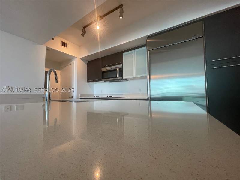 2 bedroom Condominium at 500 Brickell Ave 3105, 500 BRICKELL EAST CONDO, Miami — photo 3