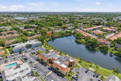 15635 SW 74th Cir Dr 11, Miami FL - photo 10 of 39