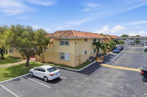 15635 SW 74th Cir Dr 11, Miami FL - photo 23 of 39