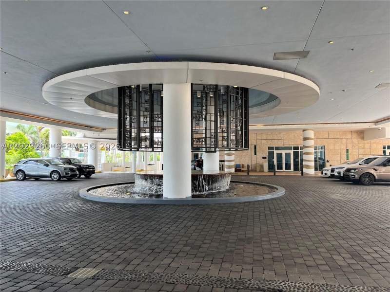 1 bedroom Condominium at 6799 Collins Ave 1501, South Carillon Beach Cond, Miami Beach — photo 5