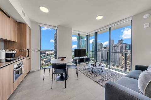 121 NE 5th St 3401, Miami FL - photo 13 of 39