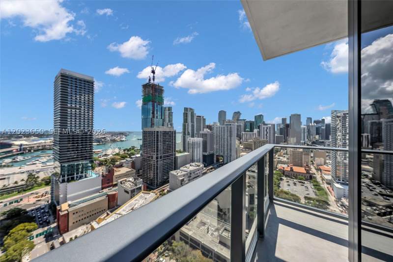 2 bedroom Condominium at 121 NE 5th St 3401, 501 1st, Miami — photo 4