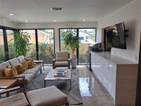 17531 NW 62nd Pl N, Hialeah FL - photo 9 of 20