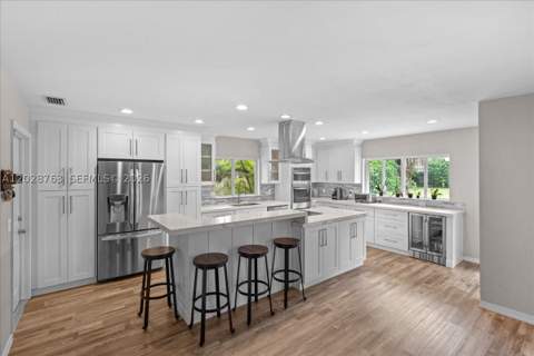 1571 NW 20th St, Homestead FL - photo 10 of 59