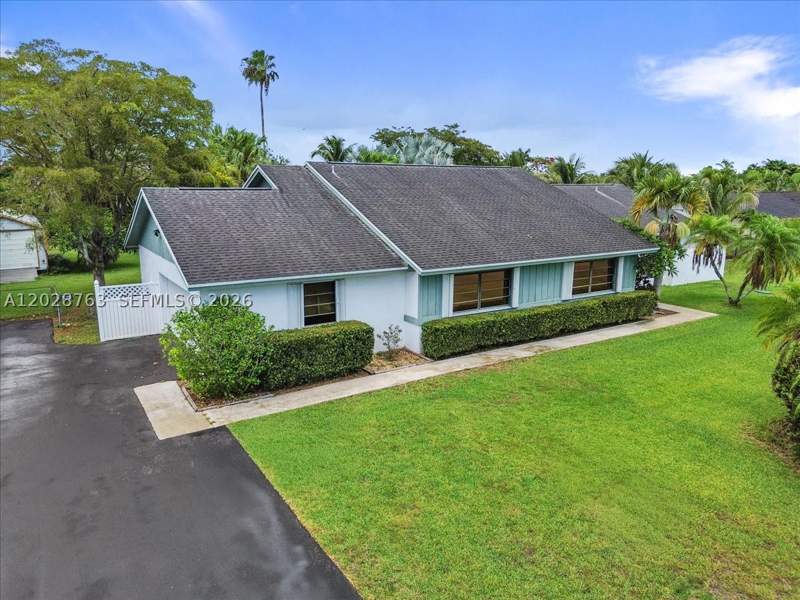 3 bedroom SingleFamilyResidence at 1571 NW 20th St, Westbury Estates, Homestead — photo 4