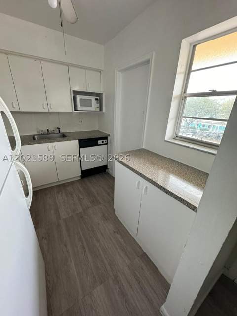 20201 NE 29th Ct D329, Aventura FL - photo 21 of 37