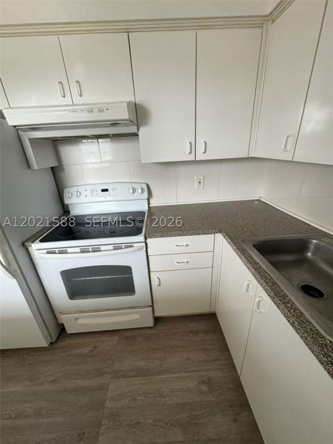 20201 NE 29th Ct D329, Aventura FL - photo 24 of 37