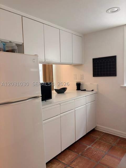 1308 Drexel Ave 311, Miami Beach FL - photo 11 of 32