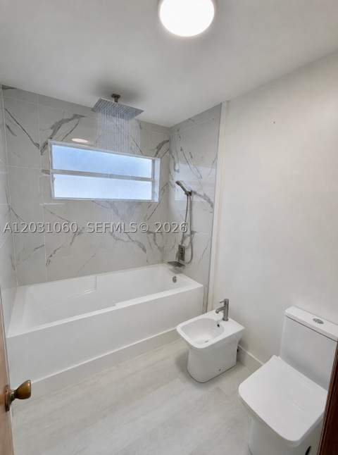 18145 NW 61st Ave, Hialeah FL - photo 11 of 25