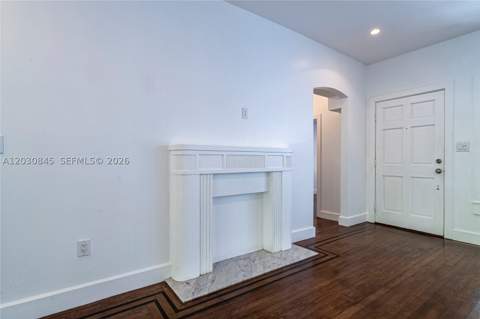 8942 Carlyle Ave, Surfside FL - photo 22 of 56