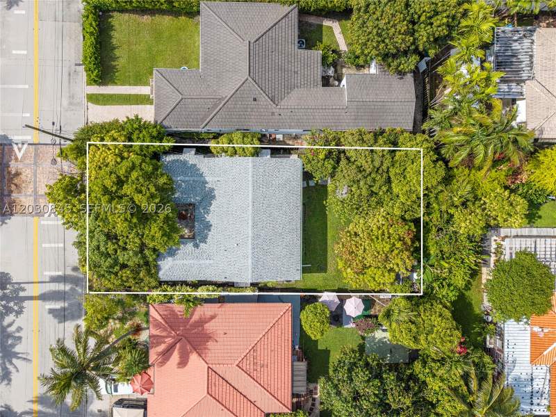 3 bedroom SingleFamilyResidence at 8942 Carlyle Ave, SECOND AMD PLAT OF NORMAN, Surfside — photo 5
