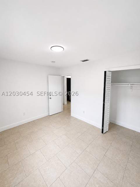 20600 SW 118th Pl, Miami FL - photo 7 of 10