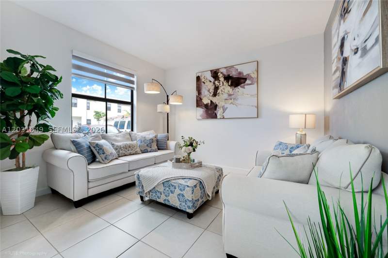 3 bedroom Townhouse at 23529 SW 127th Pl, Kendall Assemblage South, Homestead — photo 2