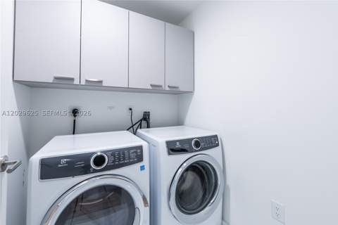 851 NE 1st Ave 1705, Miami FL - photo 16 of 18