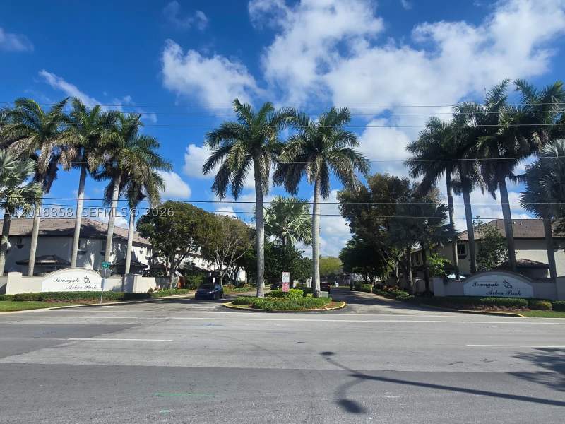 3 bedroom Townhouse at 1987 SE 23rd Rd, Towngate North, Homestead — photo 2