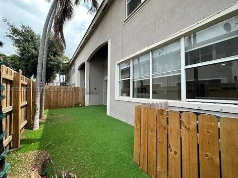 8042 NW 114th Pl, Doral FL - photo 13 of 13