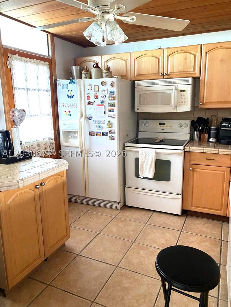 2 bedroom Condominium at 3545 NE 166th St 908, Coral Isle West Condo, North Miami Beach — photo 5