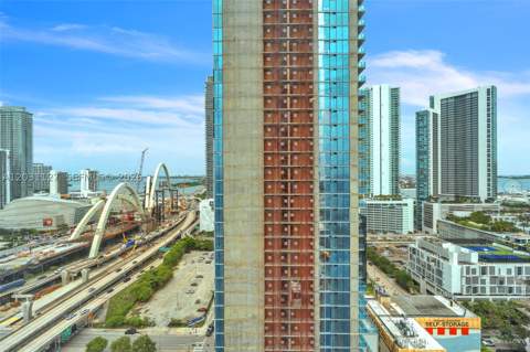20 NE 11th St 3106B, Miami FL - photo 14 of 33