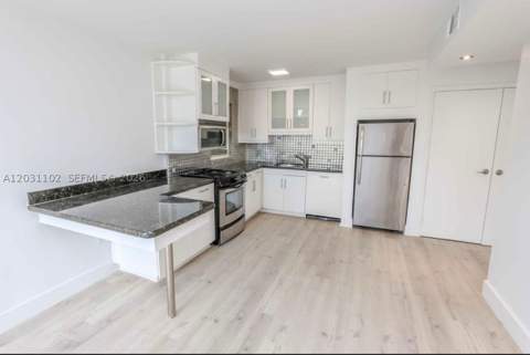 301 Jefferson Ave 3A, Miami Beach FL - photo 9 of 16
