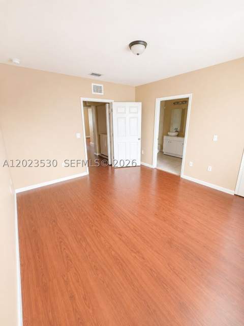 1827 NW 142nd Ln, Opa Locka FL - photo 7 of 12