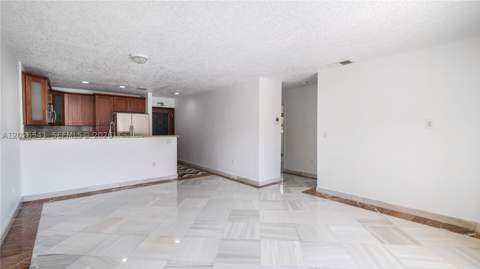 4390 W 12th Ln 18B, Hialeah FL - photo 10 of 24