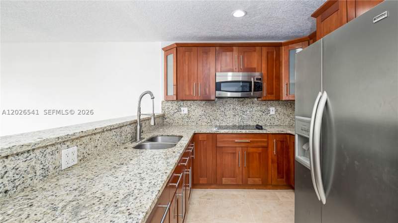 2 bedroom Condominium at 4390 W 12th Ln 18B, Lefkas Condo, Hialeah — photo 2