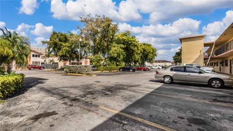 4390 W 12th Ln 18B, Hialeah FL - photo 21 of 24